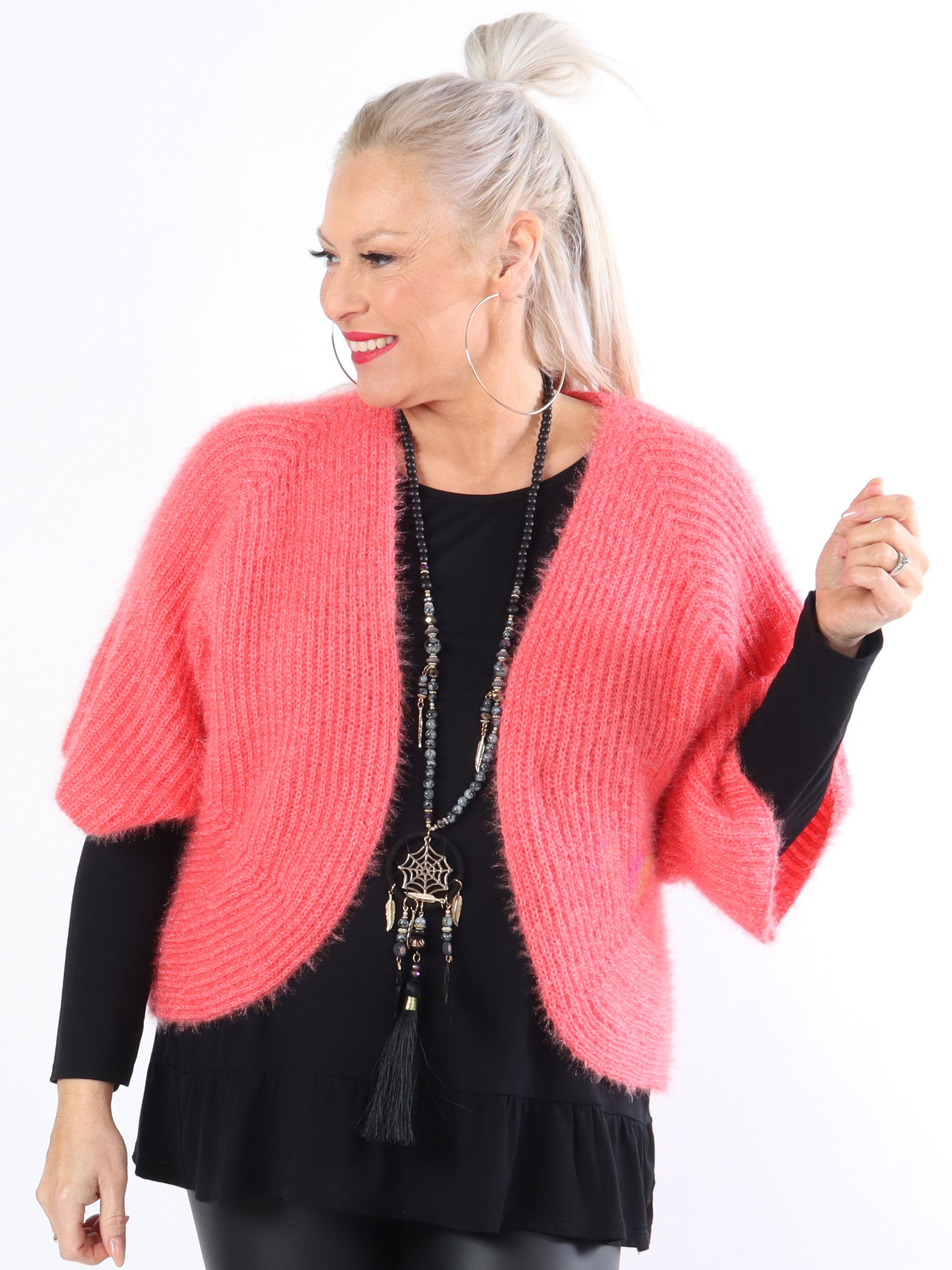 Franca - Sød fluffy plus size bolero i strik